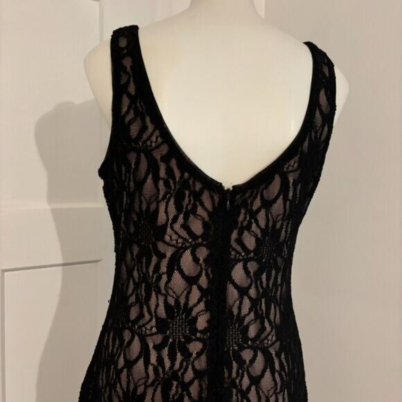 Lauren Ralph Lauren Dress Size 12 Lace Overlay Black Bodycon Cocktail Dress - Picture 3 of 8